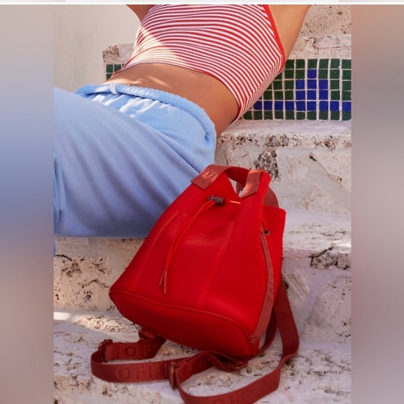 American Eagle Offline Backpack - Picture 6 of 6